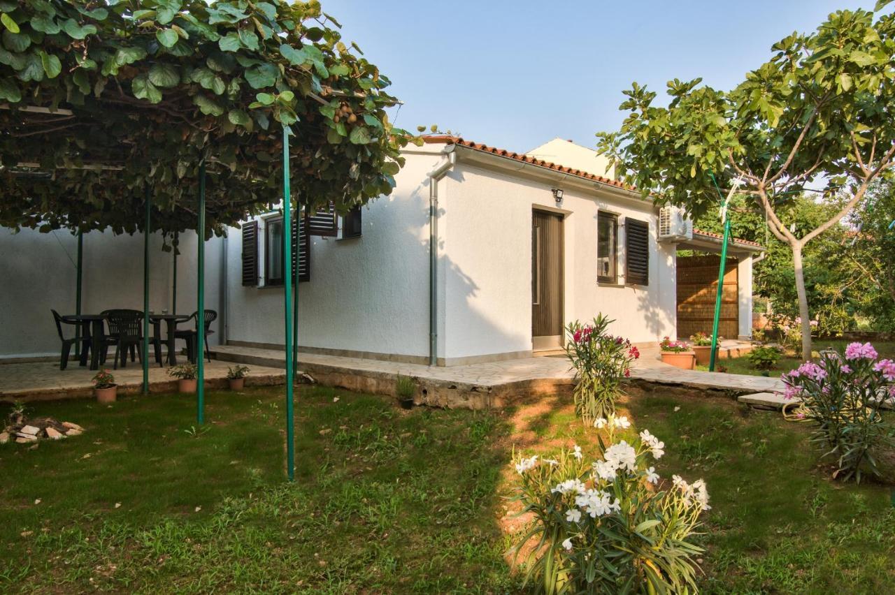 Apartman Tanja Fazana Exterior photo